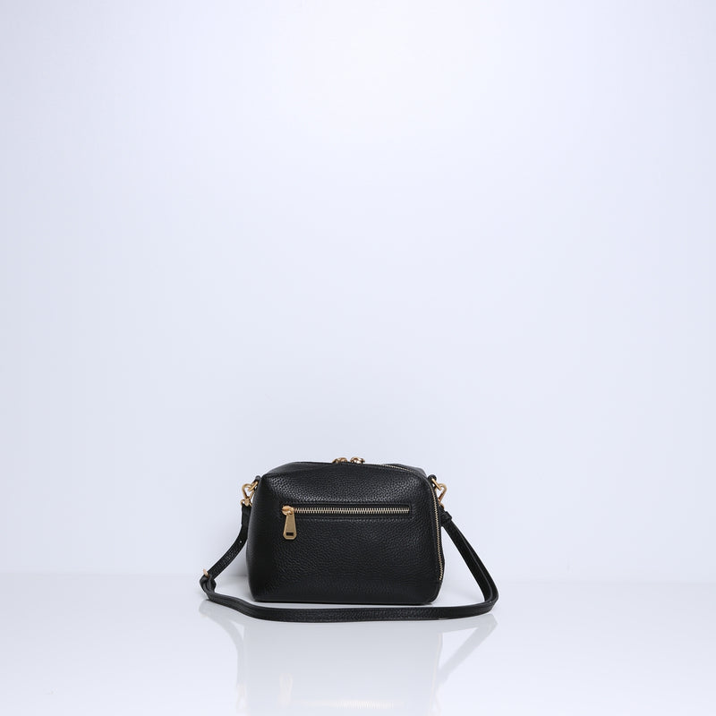 BLAKE | BLACK