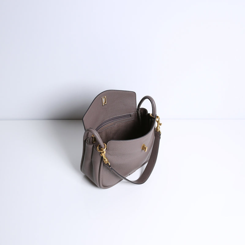 CLIFF | DARK TAUPE