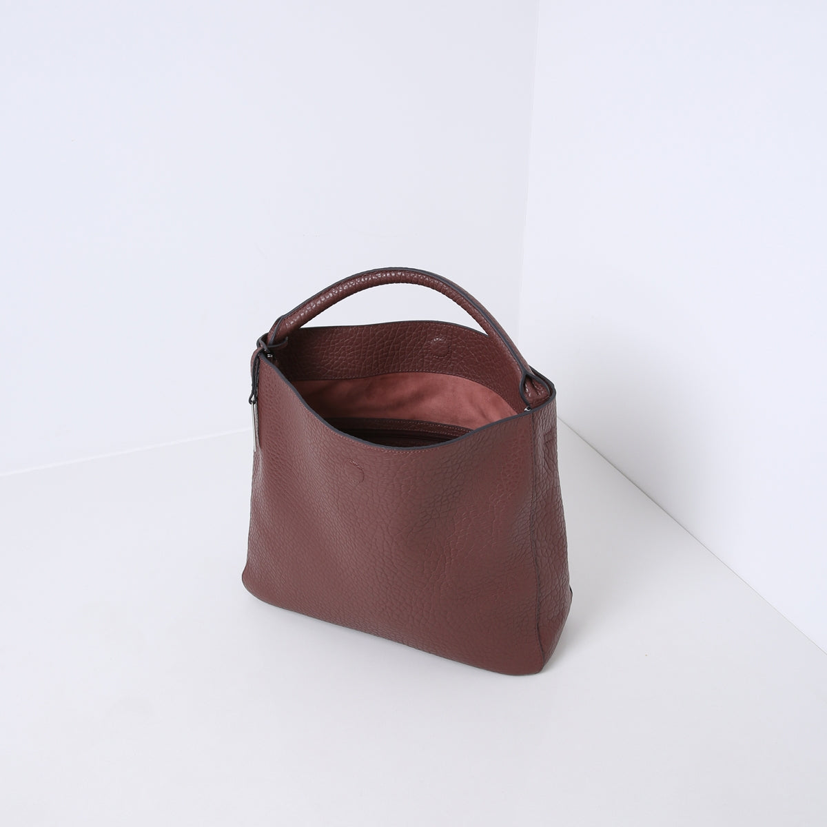 HUTTON | PLUM