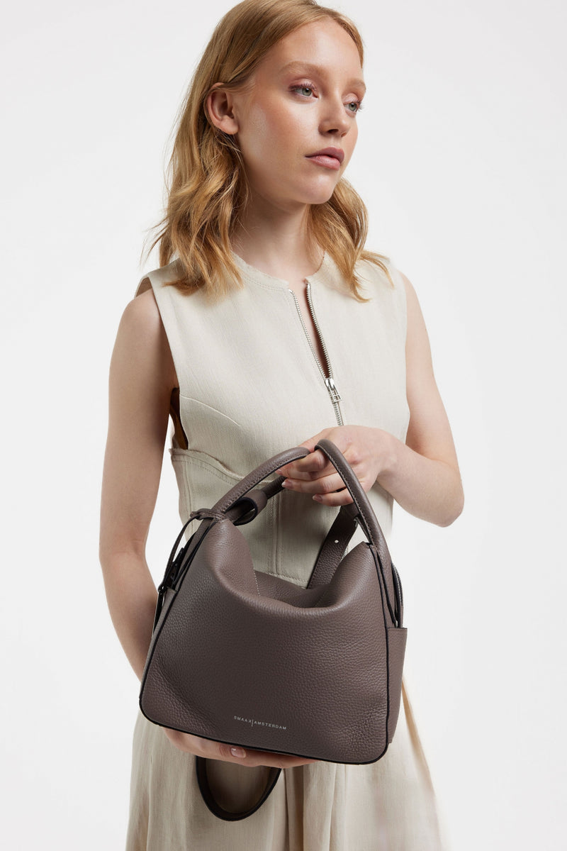 LARS | DARK TAUPE