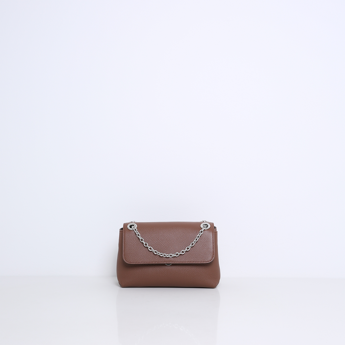 LIV | CAMEL