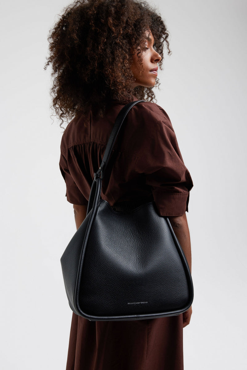 NINA | BLACK