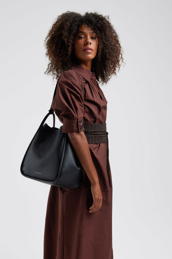 NINA | BLACK