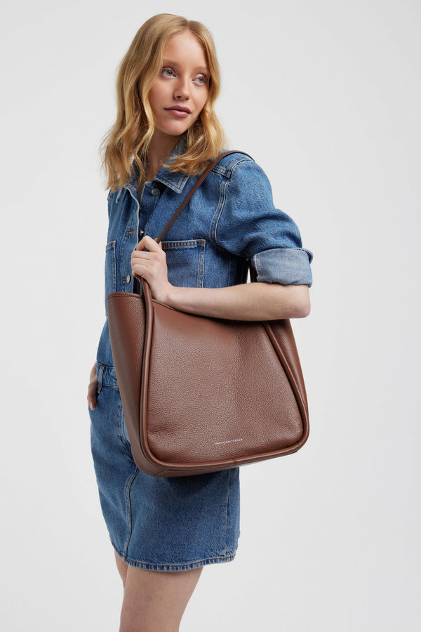 NINA | CAMEL