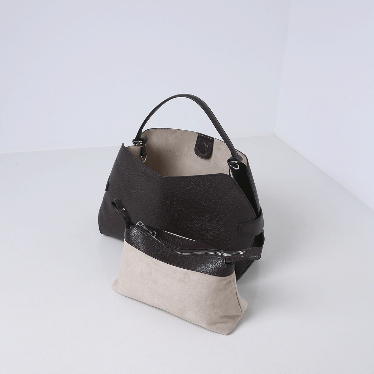 TINA | DUNKLE SCHOKOLADE