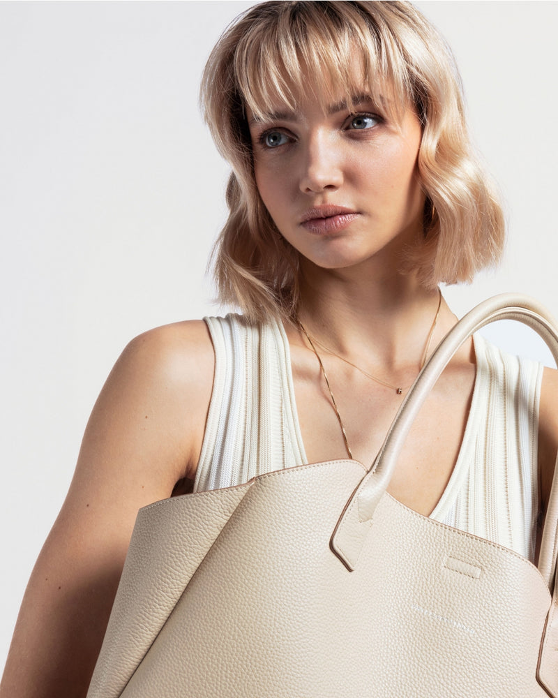 LOLA | LIMESTONE