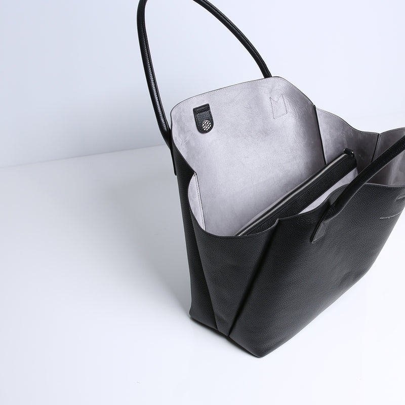 LOLA | BLACK
